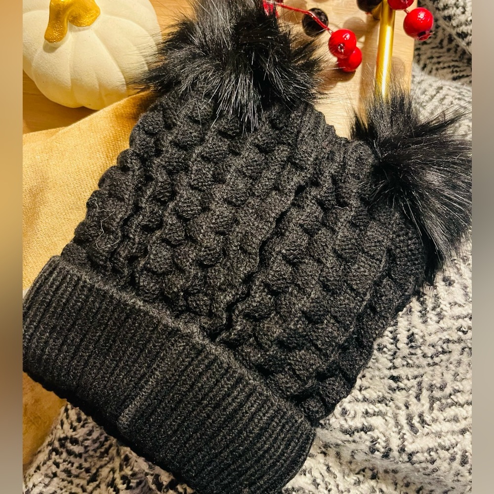 Beanie “ two pompons”